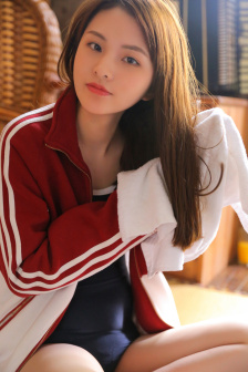 最新年轻的女教师2018